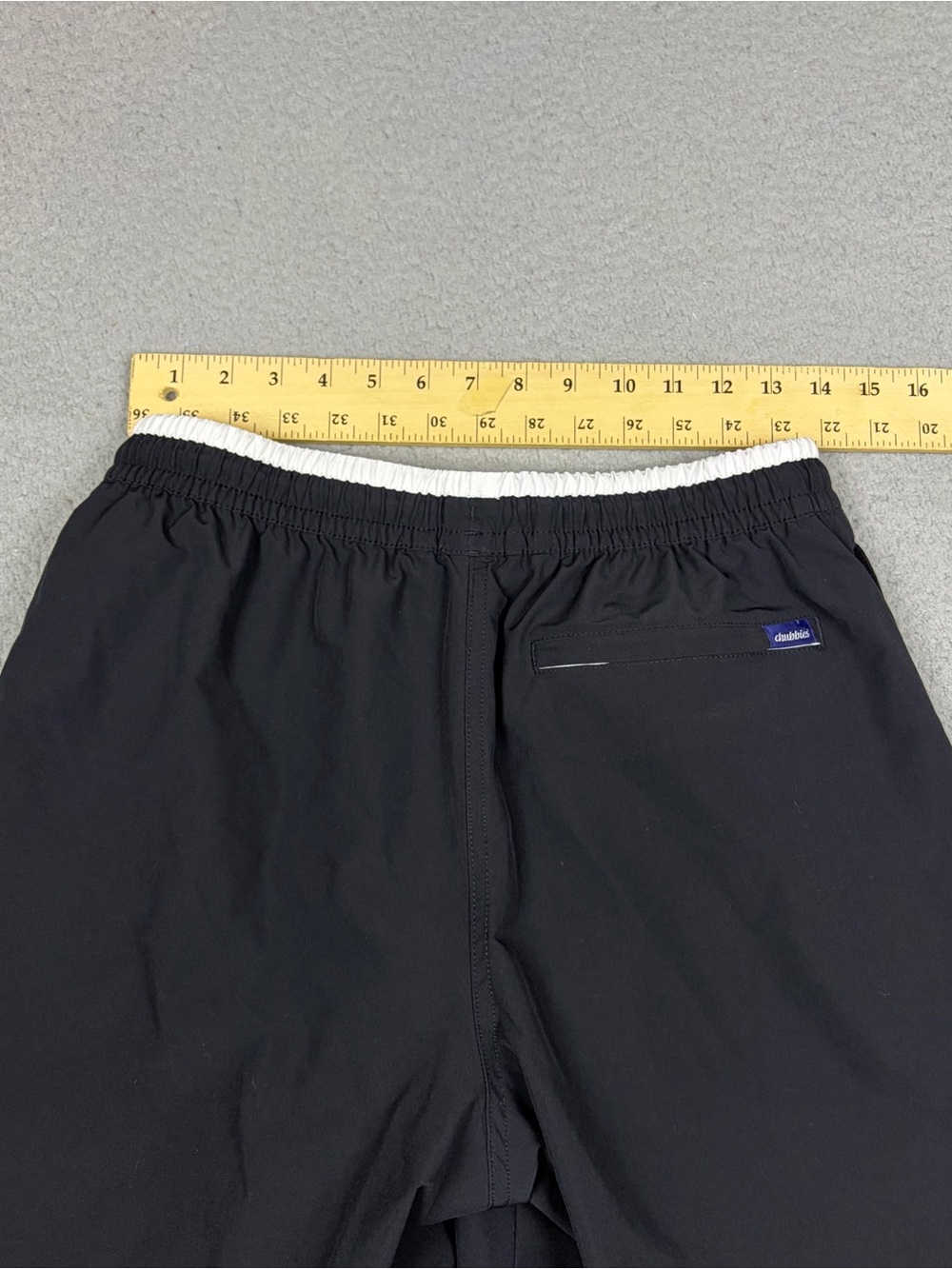chubbies Swim Trunks Men’s Medium Black Lined Drawstring Beach 5.5” Inseam - Picture 10 of 12